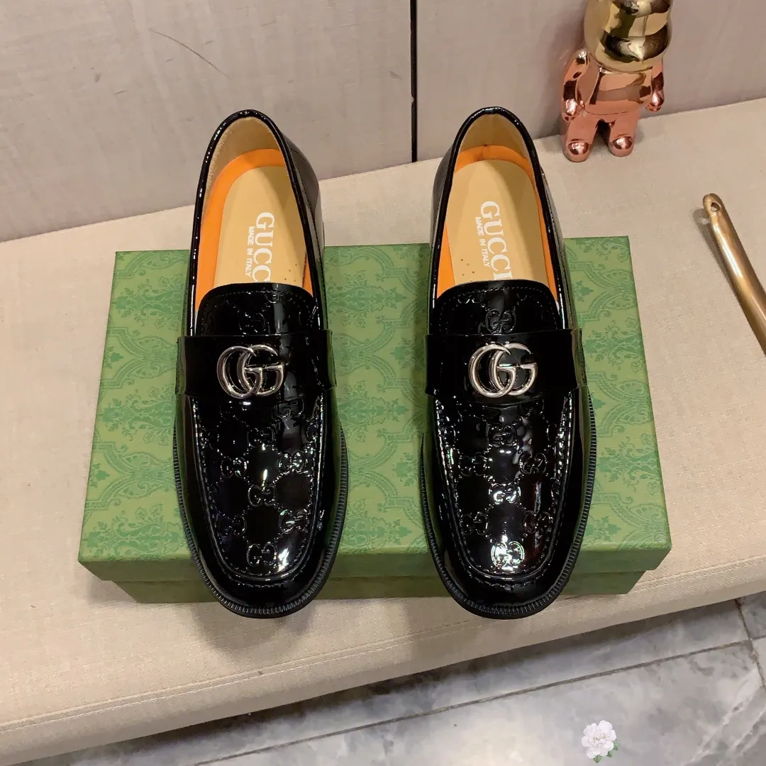 Men's Leather Shoes Men's Shoes 💰480💰💰🎩🎩 [Lightning] [Lightning] "Gucci*" The latest and most popular casual business leather shoes, top brand [Seduce] luxury ~ purchasing agent, top quality ~. [Strong] The upper is made of imported breathable cowhide with matching material ➕ breathable cowhide feet (•) and fine workmanship. The original stylish and stylish soft rubber wear-resistant and non-slip outsole is light and comfortable on the feet. The real thing looks better when taken in real life. 309: code: 38-44, can be customized to 45